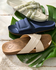 Tommy Bahama | OluKai® Hila Sandals / Bubbly
