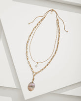 Tommy Bahama | Seaside Layered Shell and Pearl Pendant Necklace / Gold