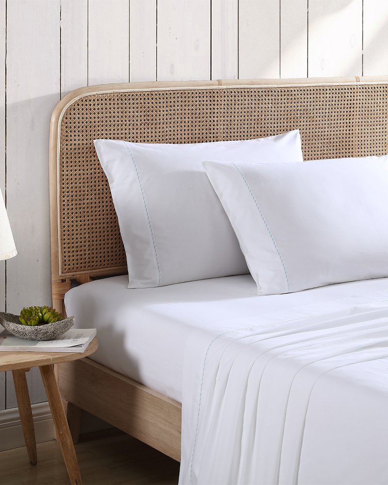 Tommy Bahama | Solid 4-Piece Queen Sheet Set - Blue / White/Blue