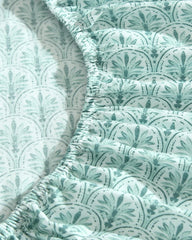 Tommy Bahama | Coastal Batik Green 4-Piece King Sheet Set / Spring Green