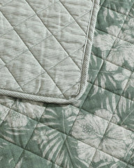 Tommy Bahama | Hibiscus Jungle Reversible 3-Piece Full/Queen Quilt Set / Jungle