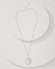 Tommy Bahama | Moments in Paradise Mother of Pearl and Shell Pendant Necklace / Gold