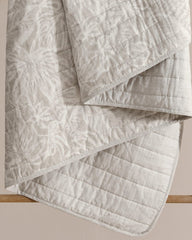 Tommy Bahama | Ocean Deep Reversible 3-Piece Full/Queen Quilt Set / Beige