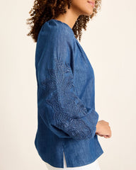 Tommy Bahama | Indigo Cove Embroidered Blouse / Dark Sky Wash